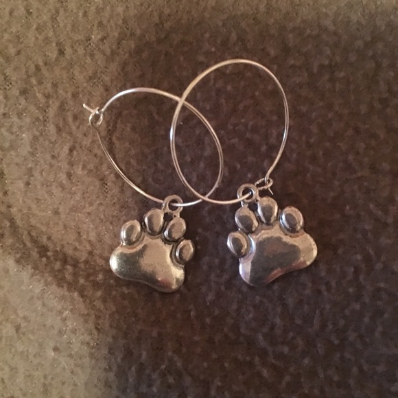 Jewelry - 🐾 paw earrings- mascot